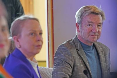 Dancing on Ice's Torvill and Dean pay emotional tribute to victims of Washington DC plane crash