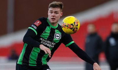 Chelsea join the race to sign striker Evan Ferguson from Brighton