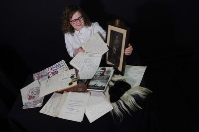 Archive of Scottish war poet who died in battle to go under the hammer