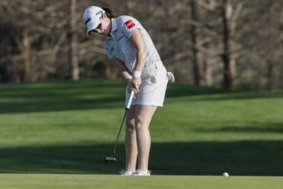 Lim Kim Takes Early Lead At LGPA Tournament