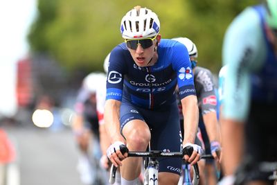 Lewis Askey rebounds from crash to target Cadel Evans Great Ocean Road Race