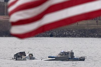 Washington plane crash: Investigators hunt for clues ...Tech and Science Daily podcast