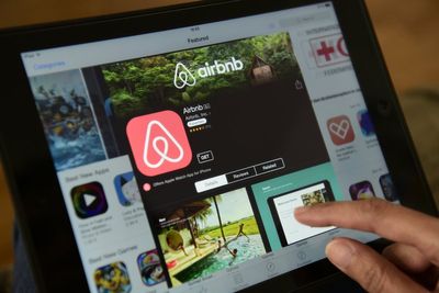 ‘Humiliated’ mom sues after she’s banned from Airbnb over ‘grossly inaccurate’ background check