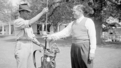 What Golf Clubs Did Bobby Jones Use?