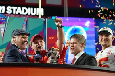 Terry Bradshaw apologizes for Andy Reid weight jokes after 2023 Super Bowl