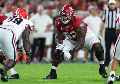 49ers tackle 4 key needs in 3-round mock draft