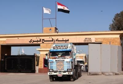 Over 100 Palestinians, Including Injured, Cross Rafah Border Into Egypt