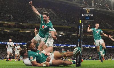 England’s early promise blown away by Ireland’s second-half storm