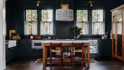 This Benjamin Moore Shade Is the Perfect 'Inky Green' for an Expensive-Looking but Unexpected Color Scheme