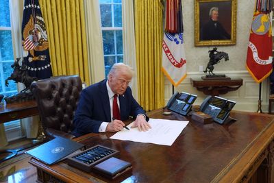 Trump calls Canada a 'great place' - as he imposes aggressive 25 percent tariff
