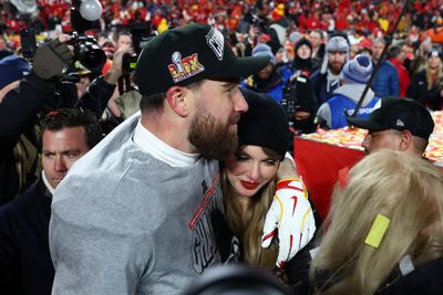 Will Travis Kelce go with Taylor Swift to the 2025 Grammys with the Chiefs off before the Super Bowl?