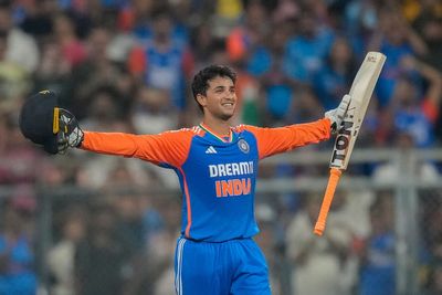England slump to heaviest-ever T20 defeat as India wrap up series win