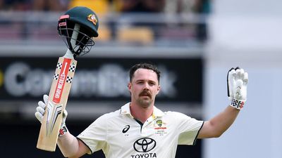 Head, Sutherland claim Australian cricket's top honours