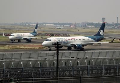 United Airlines Flight Evacuated Due To Engine Issue Before Takeoff