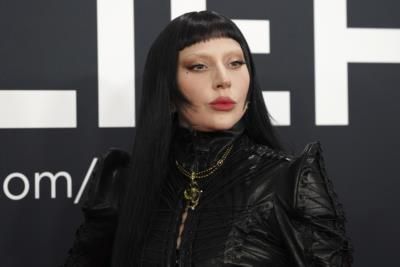 Lady Gaga Stuns In Dramatic Black Gown At Grammys