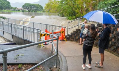 Afternoon Update: eastern states battle floods and heatwave; Lattouf v ABC goes to court; and Beyoncé wins album of the year