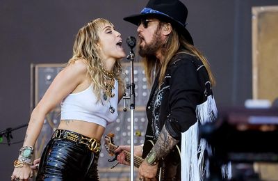 Billy Ray Cyrus congratulates daughter Miley Cyrus on Grammy win amid family drama