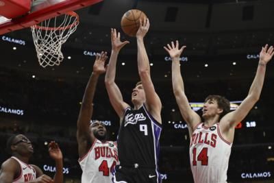 De'aaron Fox Traded To San Antonio In Three-Team Deal