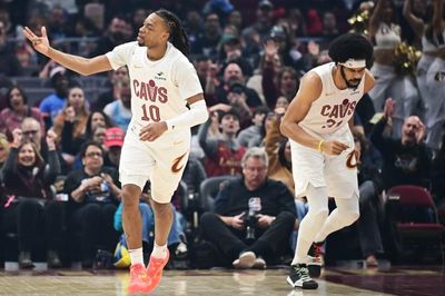 Cavaliers tie for historic third-most points in first half with 91 vs. Mavs