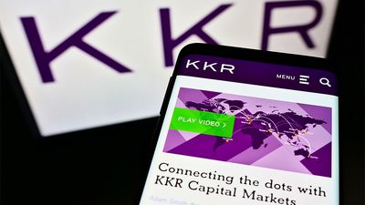 KKR, Apollo Global Near Buy Points Amid Earnings, Dividend Hikes