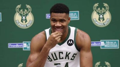 Giannis Antetokounmpo says no player is safe from trade before deadline