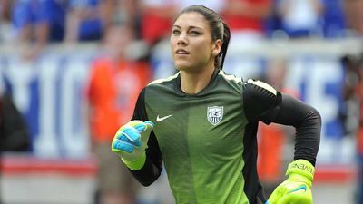 Former USWNT Goalkeeper Hope Solo Set for Return to Soccer Pitch