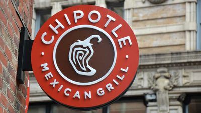 Chipotle Stock Slumps Further Below Key Levels On Weak Outlook