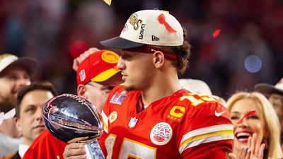 Pat Riley Graciously Allows NFL to Use Three-Peat on Merchandise if Chiefs Win