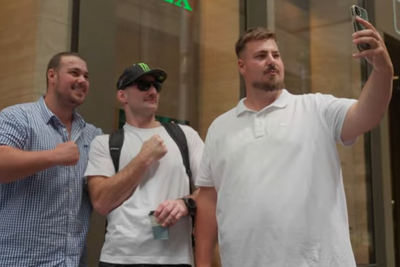 UFC 312 ‘Embedded,’ No. 2: They love Sean Strickland in Australia