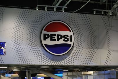 PepsiCo Stock Falls Despite Earnings Beat, Dividend Hike