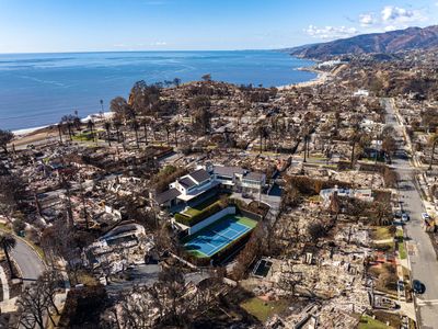 State Farm Seeks Emergency Insurance Rate Hikes in California After Wildfires