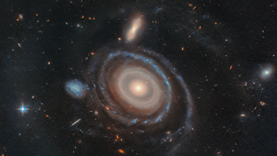 Hubble Space Telescope spots a spectacular Bullseye in deep space (image)