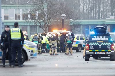 Watch live: Swedish police on scene of deadly shooting at Örebro school