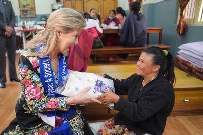 Nepali woman who met King in 1998 gives Sophie gift and thank you card for him