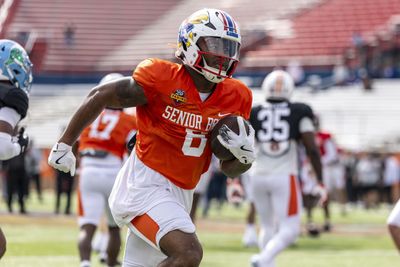 Broncos met with RB Devin Neal at the Senior Bowl