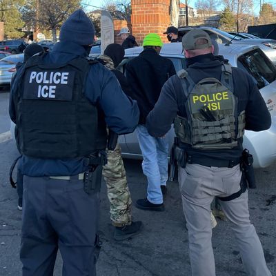 ICE Conducts Raids In Aurora As It Focuses Immigration Crackdown On Tren de Aragua Gang