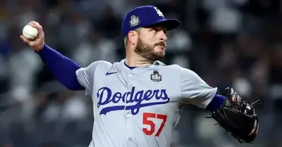 Dodgers trade reliever Ryan Brasier to Cubs