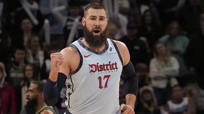 Kings Acquire Veteran Center Jonas Valančiūnas in Trade With Wizards