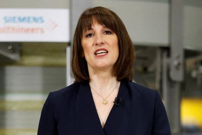 Rachel Reeves hit by gloomy UK growth forecast despite interest rate cut to 4.5%