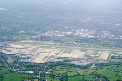 Could Gatwick’s second runway plans be hindered by public transport rules?