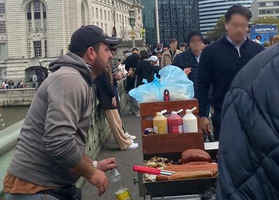 Illegal hot dog seller served up huge fine amid crackdown in London tourist hotspot