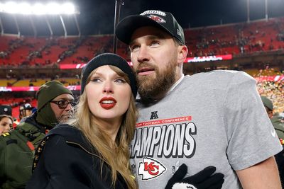 Travis Kelce proposing to Taylor Swift at Super Bowl odds slashed in half by bookies