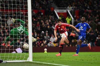 Manchester United vs Leicester as it happened: Holders progress in FA Cup after late controversy