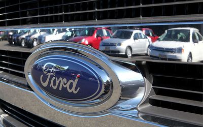 Ford Stock Drops On Downbeat 2025 Outlook Amid Trump Tariffs