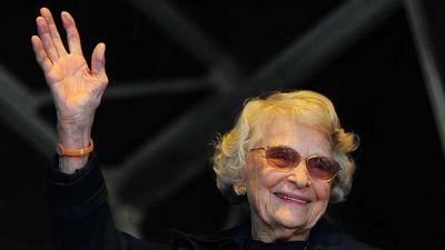 Virginia McCaskey, Bears Owner Since 1983 and Daughter of George Halas, Dies at 102