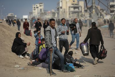 Palestinians return home in Gaza, but without their loved ones