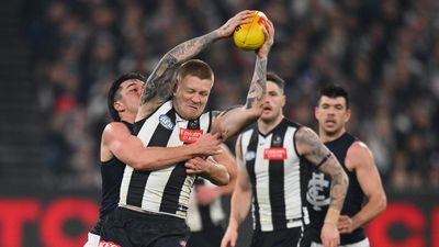 Magpies take no chances with De Goey's rehabilitation