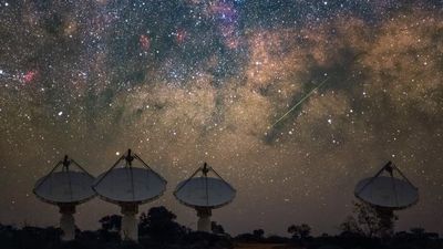 New fast radio burst detector could sift through 'a whole beach of sand' to solve big cosmic mystery