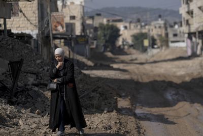 Israeli army demolishes homes in Jenin, continues raids across West Bank