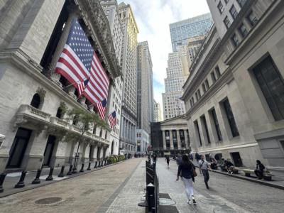 Americans' Inflation Expectations Surge To 4.3%
